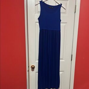 Elegant Blue Sleeveless Maxi Dress